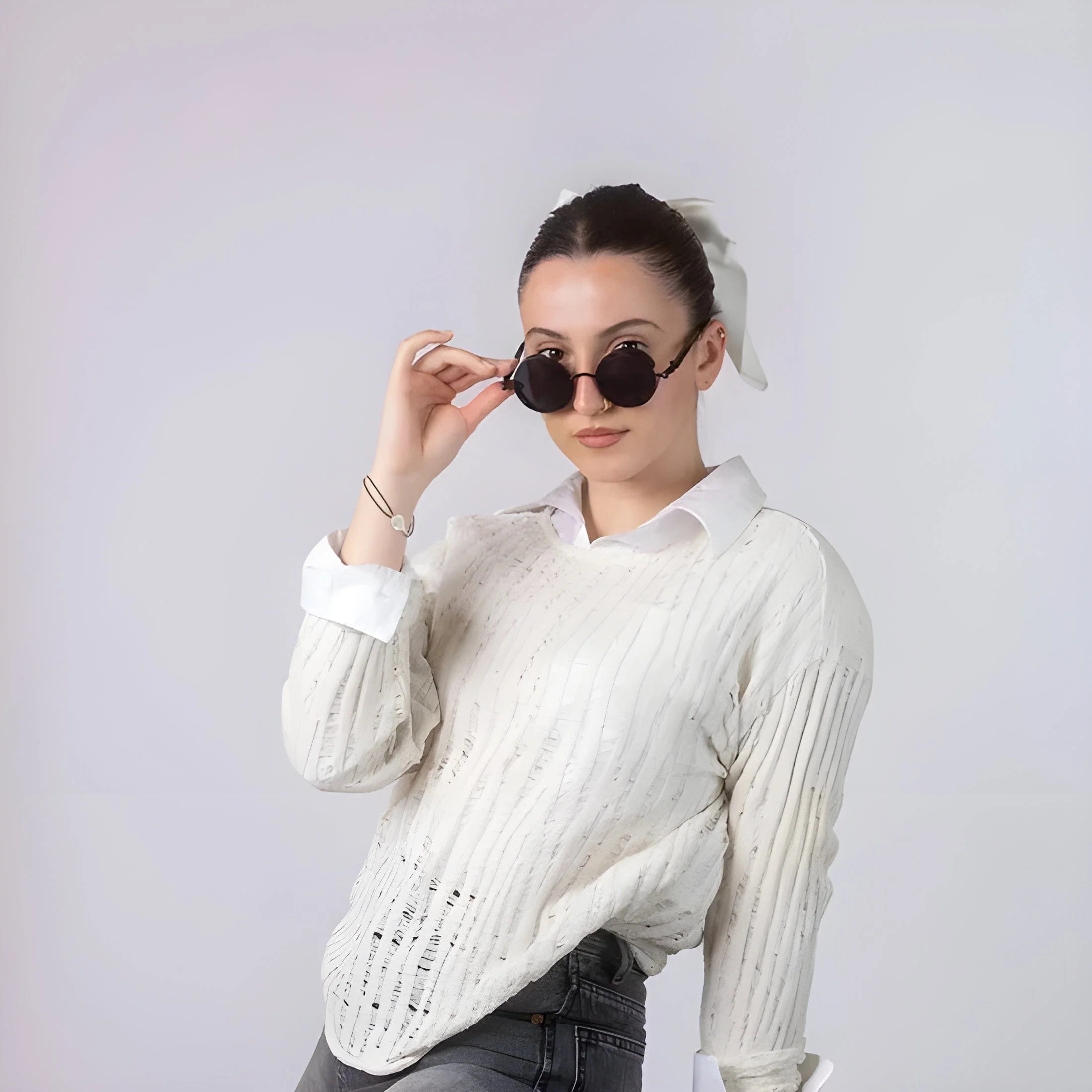 Circle Retro Sunglasses - Image 6