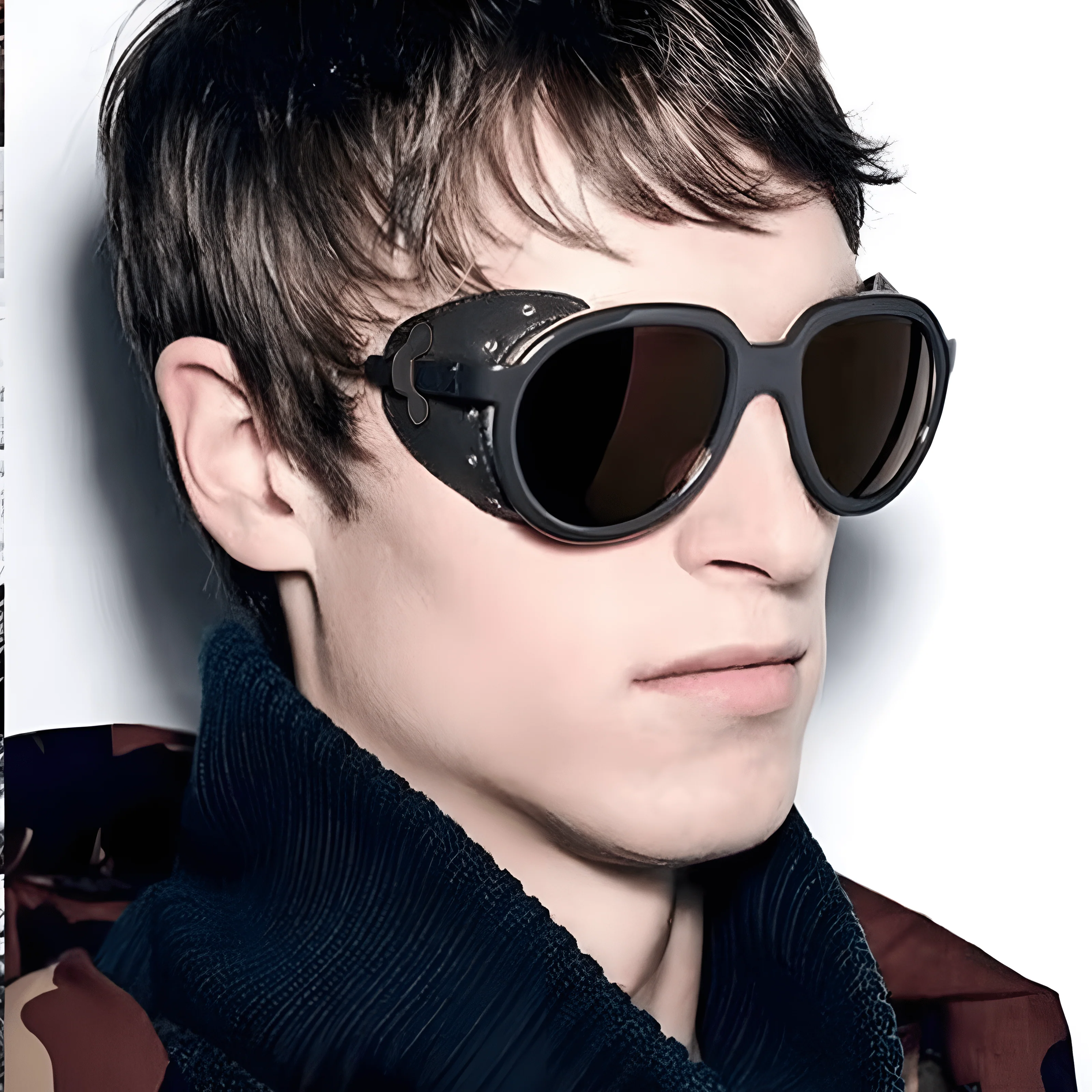 Techwear Sunglasses - Image 4